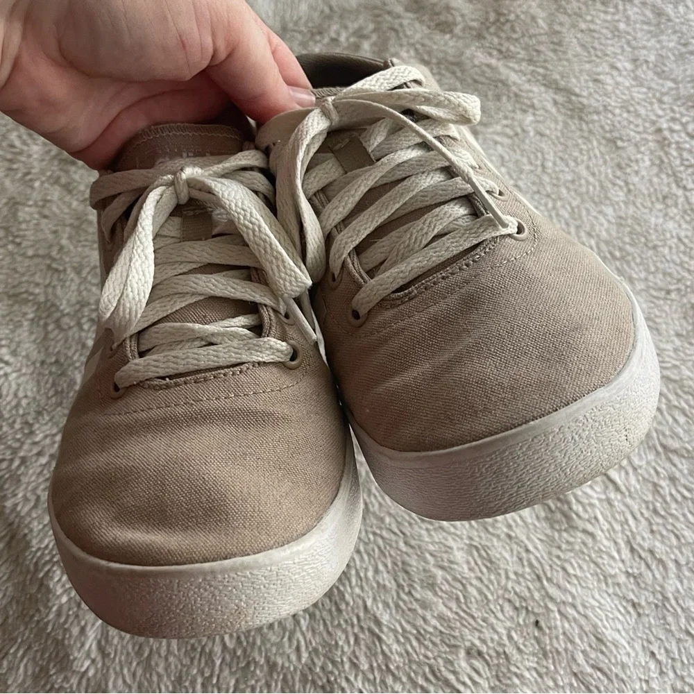 Adidas Men's Easy Vulc 2.0 Canvas Khaki/White Sneakers